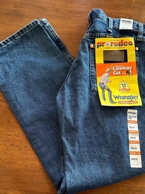 Wrangler Men’s Bootcut Jeans — Dark Blue Denim NWT